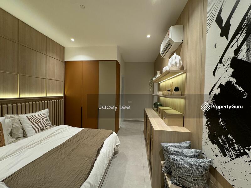 Gallery 16